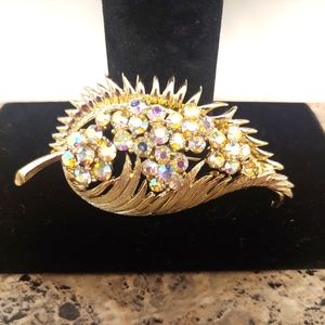 Vintage Gold Stunning Clear Rhinestone Brooch